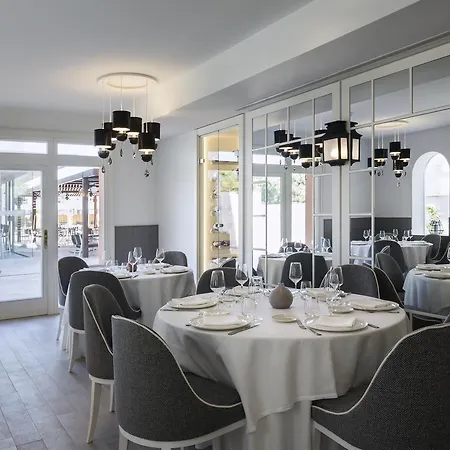 Casa Vilella 4* Sup Готель Сіджас