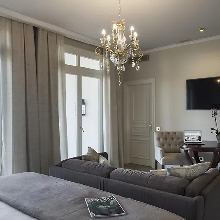 מלון Casa Vilella 4* Sup