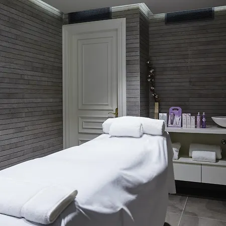 카사 빌레야 4스타 수페리어 호텔 시체스