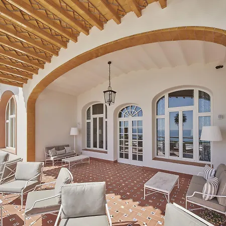 카사 빌레야 4스타 수페리어 시체스