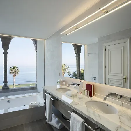 Casa Vilella 4* Sup 4* Sitges